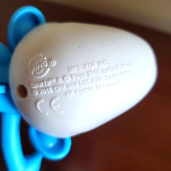 Collectible Brainy Smurf Burger King 5 3/4 Inches Tall Movable Arm - Picture 3 of 3